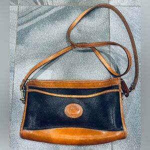 Vintage Dooney Bourke Leather Small Bag Detachable Strap Multiple Pockets